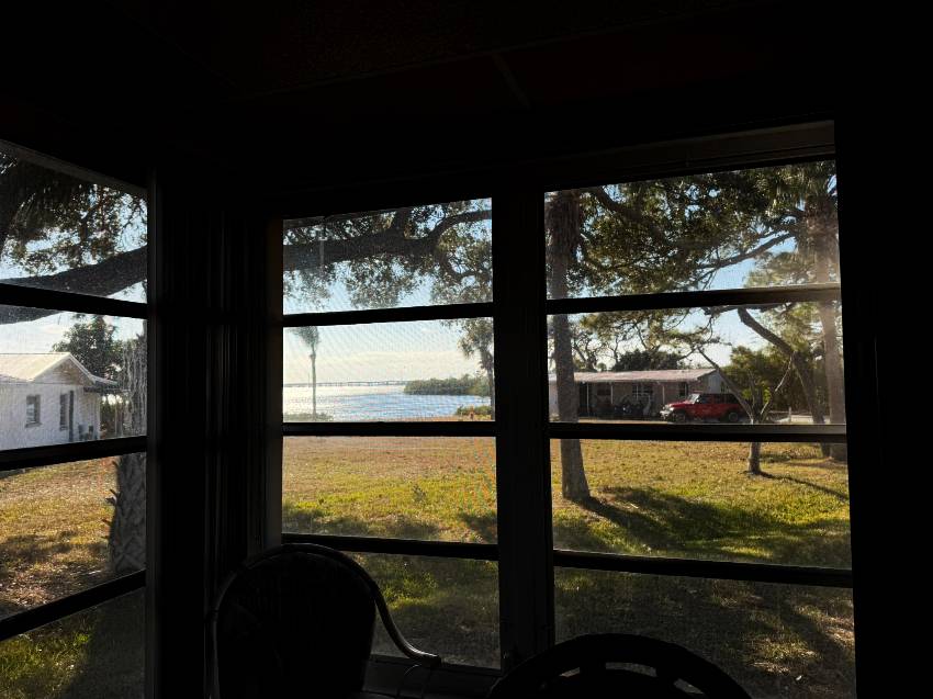 562 Bayshore Dr a Ellenton, FL Mobile or Manufactured Home for Sale